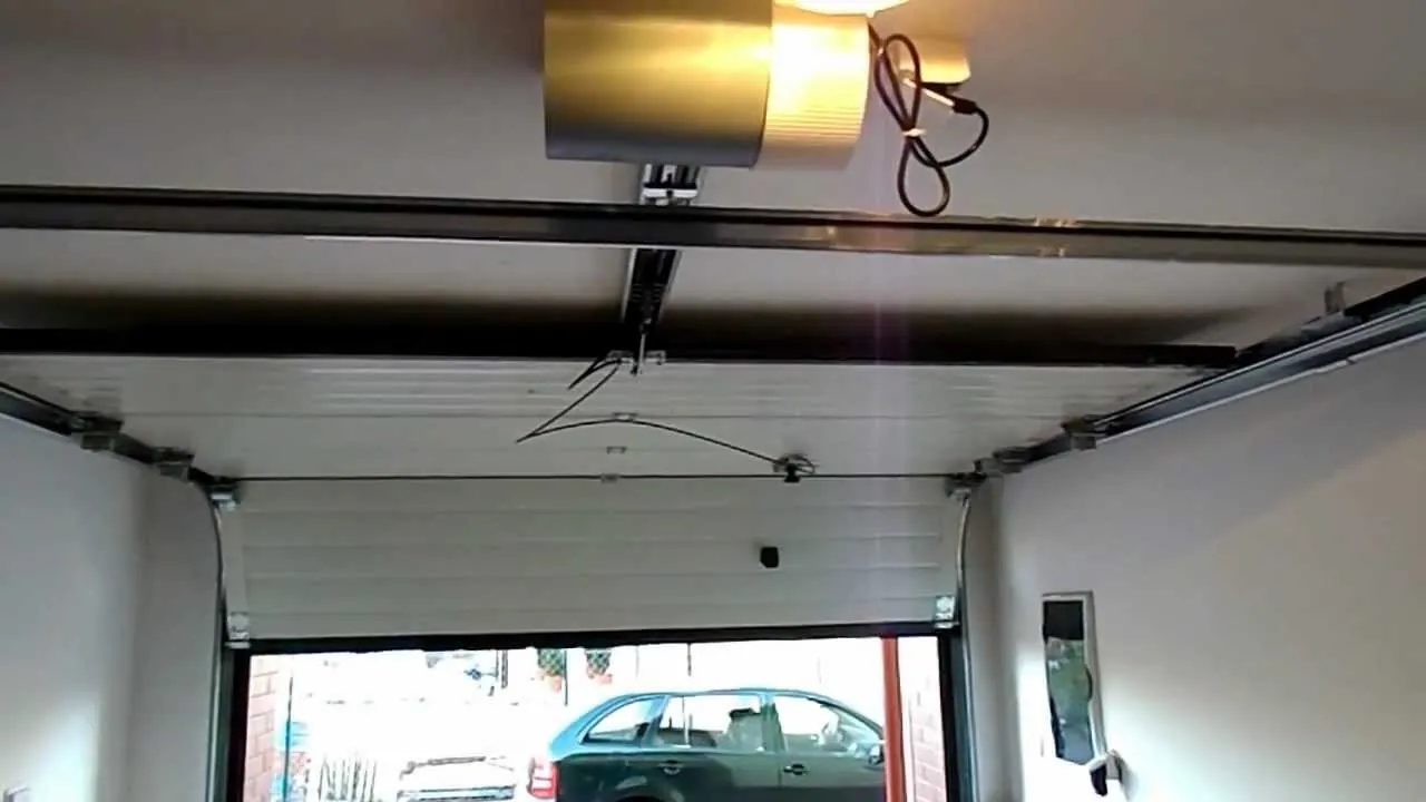 Porte de garage motorisée